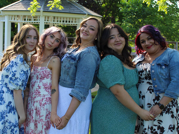 A close-knit group of sytlists